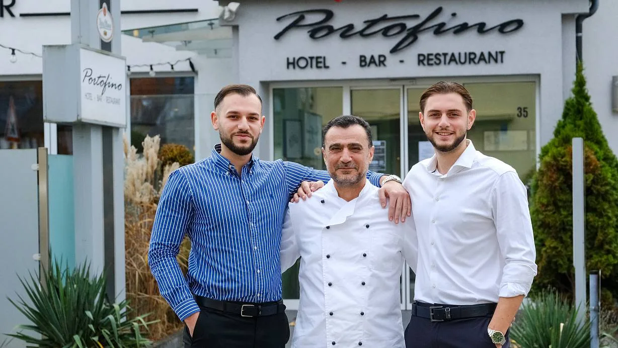 Portofino Bar & Restaurant — Eine Website, die beim Scrollen Pizza backt