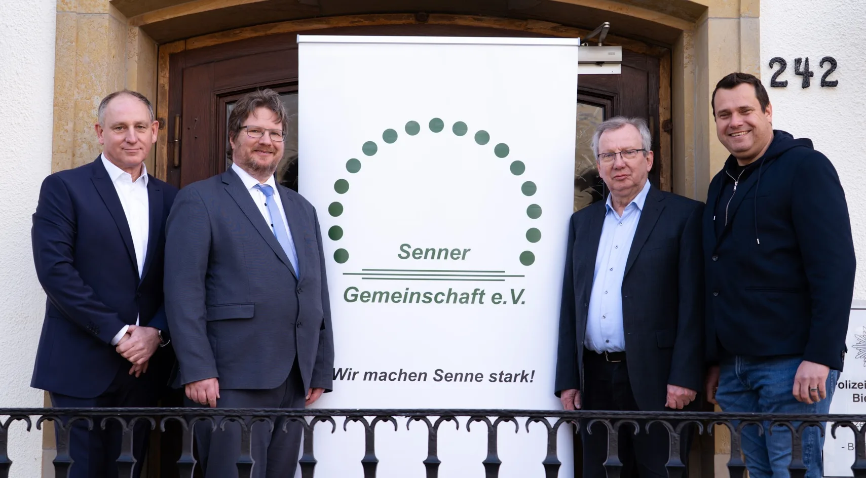 Senner Gemeinschaft e.V. — Eine Vereinsplattform, die ein Vorstand nach Feierabend bedienen kann
